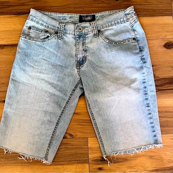 Angels Bermuda Shorts w Sequin Rhinestone Butterfly Back Detail | 9 (juniors) - Picture 2 of 3